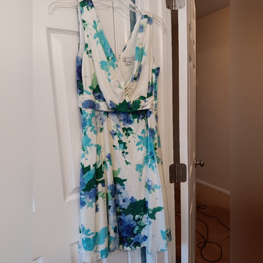 Liz Claiborne size 6 dress EUC